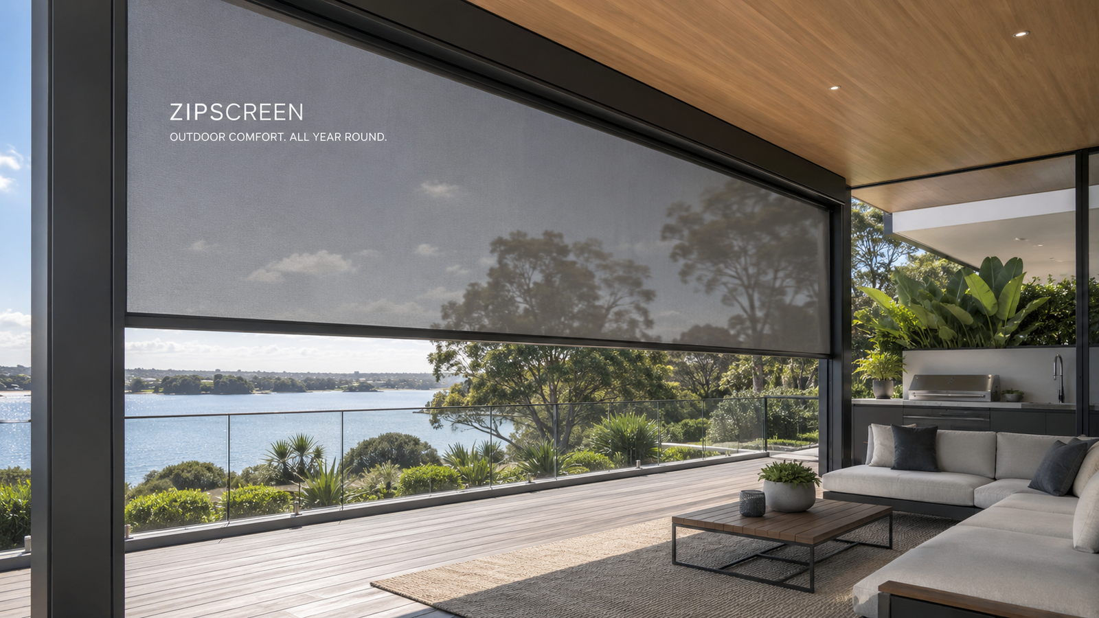 Outdoor zip screen on a patio